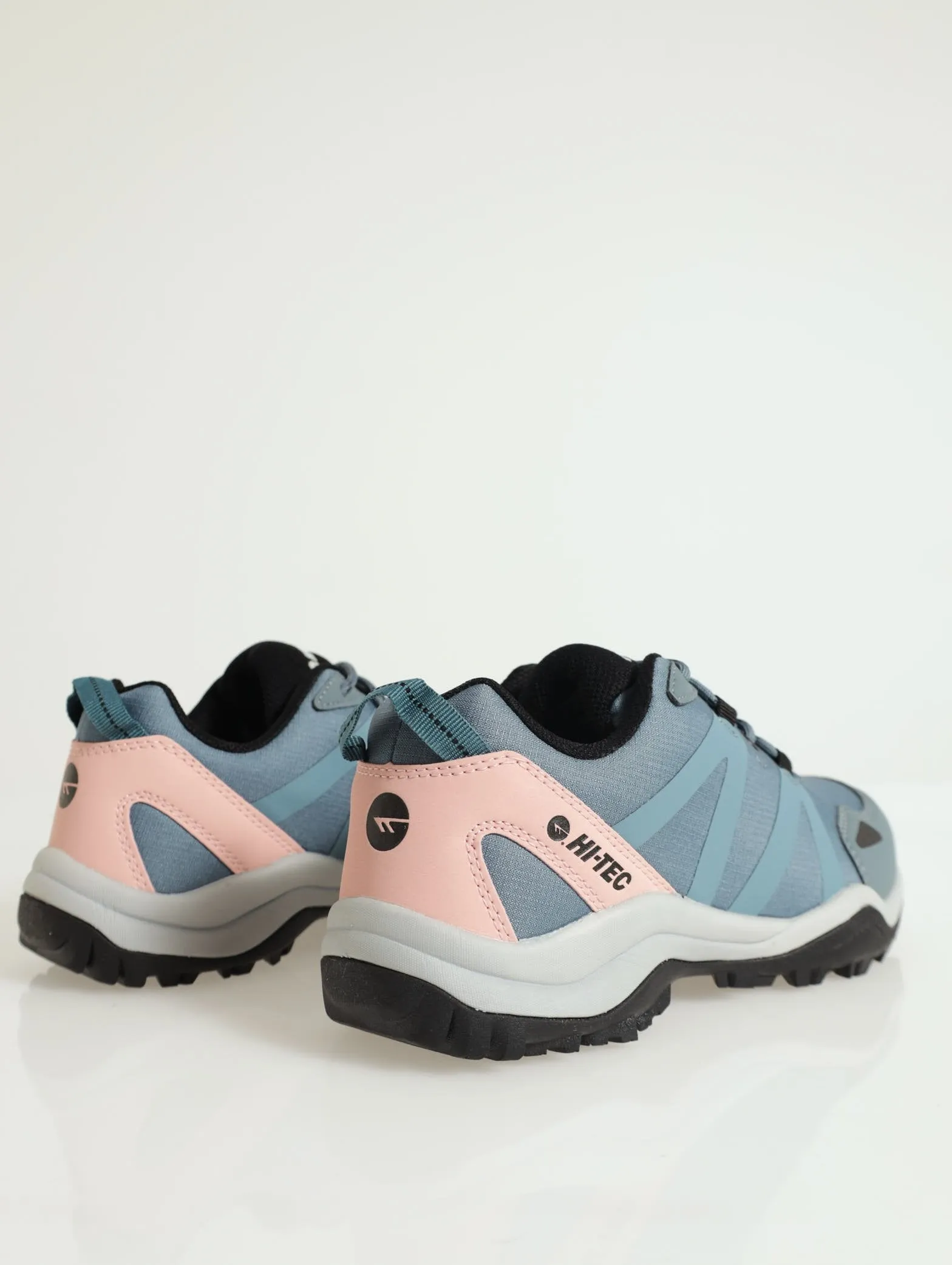 Ares Outdoor Lifestyle Shoe - Rose