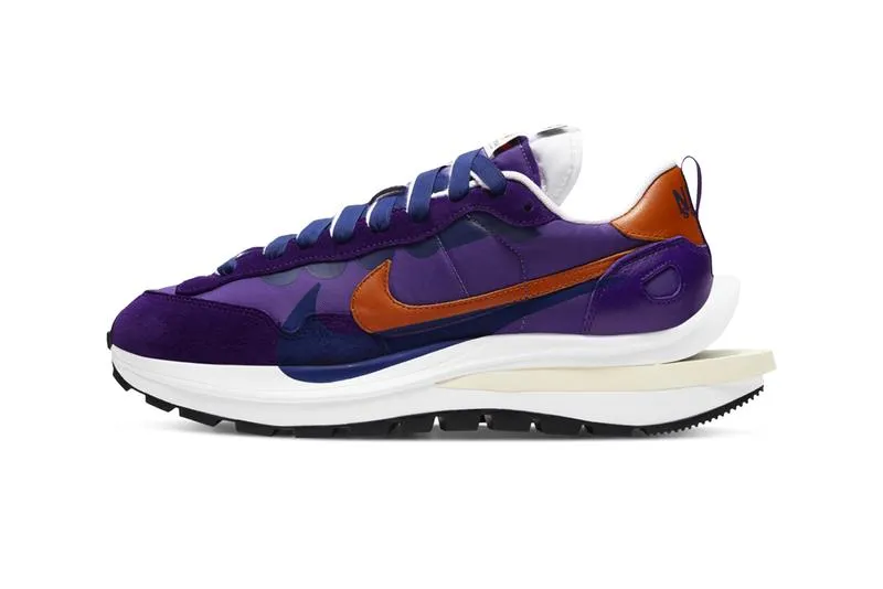 NIKE VAPORWAFFLE SACAI DARK IRIS